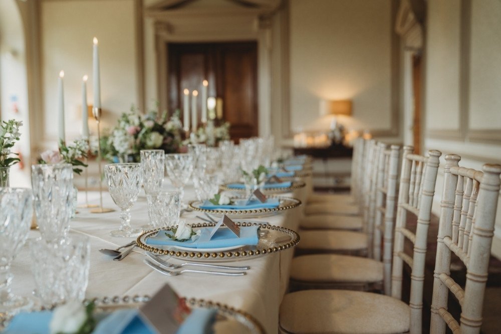 Top table – finding the right option for your wedding day